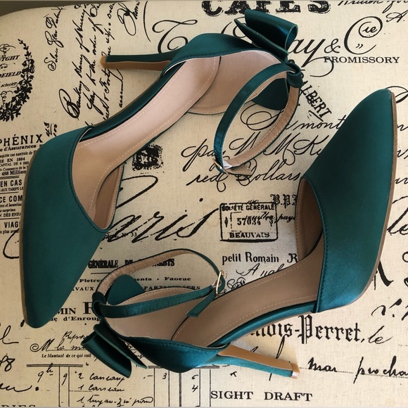 Heels; D’Orsay; Satin; Ankle Bow Knot; Pointed Toe; Holiday Green; 3 3/4” Heel - Picture 4 of 6